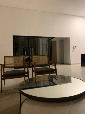 Casa ampla, moderna, confortável